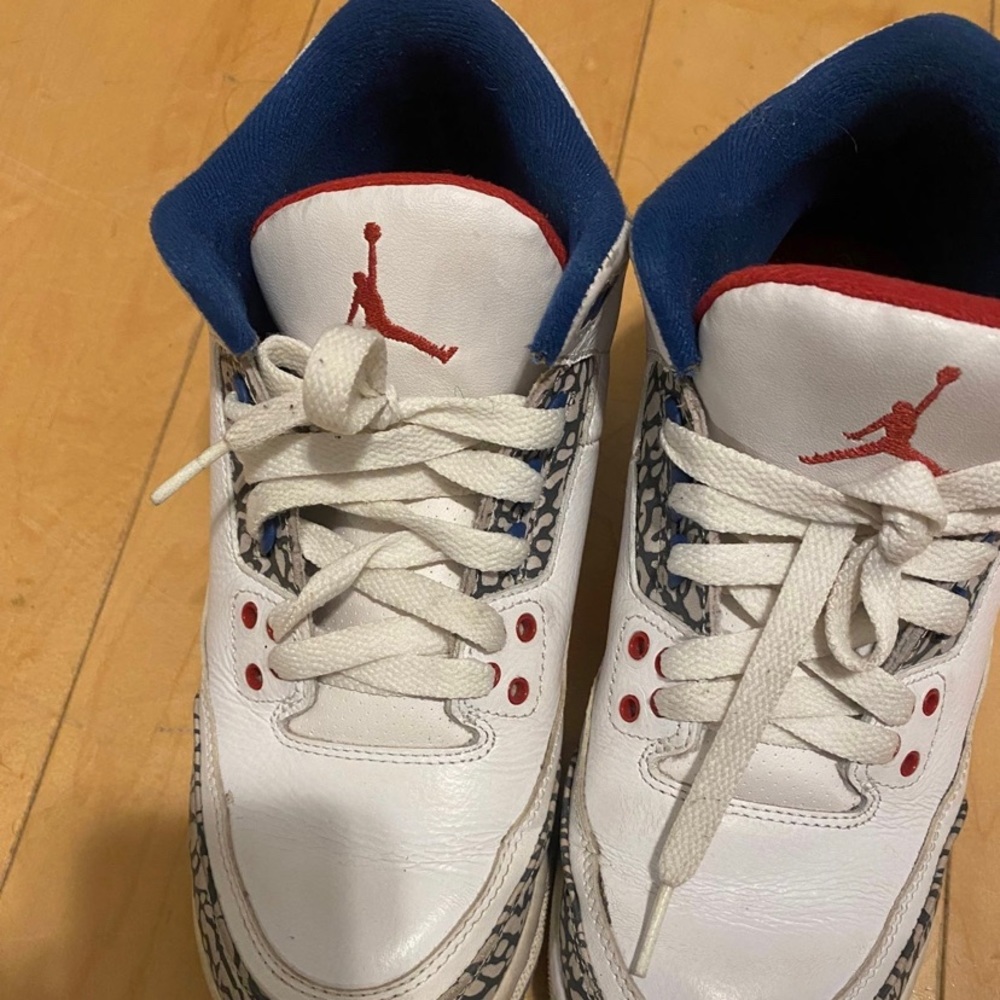 Jordan 3 true blue